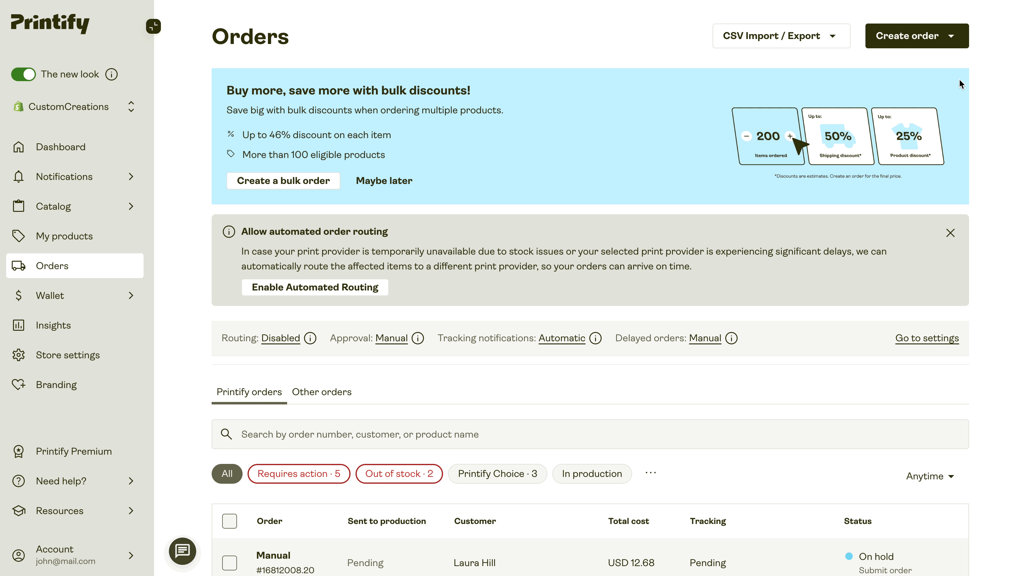 Printify Orders page showing banner promoting bulk discounts and button to create a bulk order.